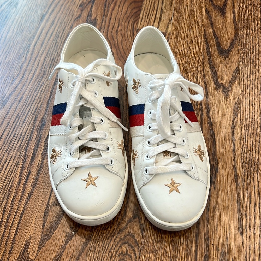Gucci women’s sneakers size 39. Box included